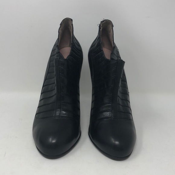 CHANEL Black Leather High Heel Ankle Boots - Picture 4 of 12